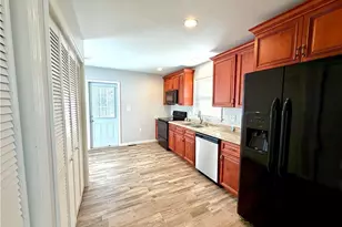 421 Sycamore Cir, Yadkinville, NC 27055 - Photo 7