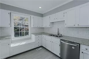 1903 Delmar Dr, Greensboro, NC 27406 - Photo 9