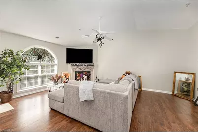 3698 Cotswold Avenue, Greensboro, NC 27410 - Photo 9