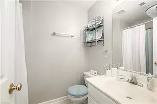 3698 Cotswold Ave, Greensboro, NC 27410 - Photo 17