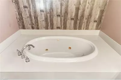 124 Ridgeway Lane, Lexington, NC 27295 - Photo 37