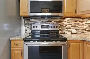 2540 Lockwood Dr, Winston-Salem, NC 27103 - Photo 9