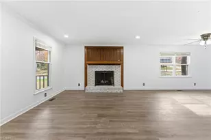 2540 Lockwood Dr, Winston-Salem, NC 27103 - Photo 3