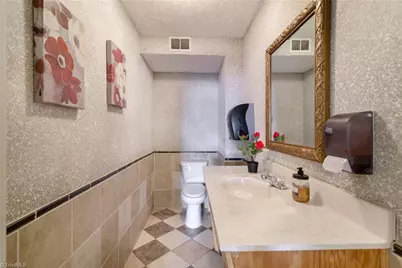 402 and 410 Worth Street, Mount Airy, NC 27030 - Photo 9