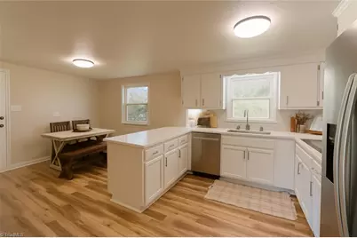 255 Shatley Orchard Street, North Wilkesboro, NC 28659 - Photo 5