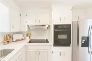 255 Shatley Orchard St, North Wilkesboro, NC 28659 - Photo 9