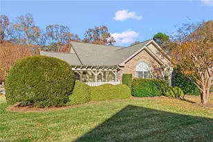 4332 Grassy Moss Dr, Greensboro, NC 27409 - Photo 3