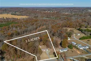 423 Watford Rd, Thomasville, NC 27360 - Photo 3