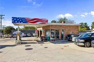 204 S Main St, King, NC 27021 - Photo 3