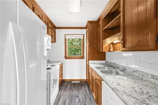 612 Sunset Ave, Asheboro, NC 27203 - Photo 13