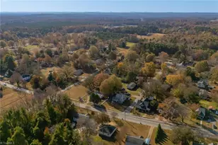 409 S Fayetteville St, Liberty, NC 27298 - Photo 39