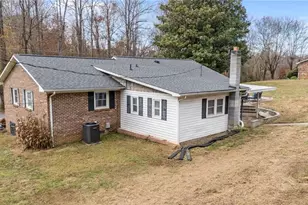 134 Park Dr, Jonesville, NC 28642 - Photo 23