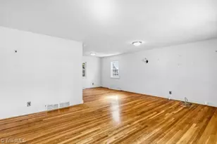 2311 Fernwood Dr, Greensboro, NC 27408 - Photo 11