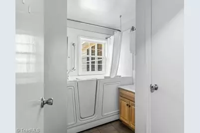 2311 Fernwood Drive, Greensboro, NC 27408 - Photo 31