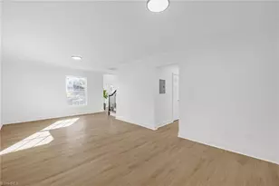 3603 Castleton Rd, Greensboro, NC 27406 - Photo 9