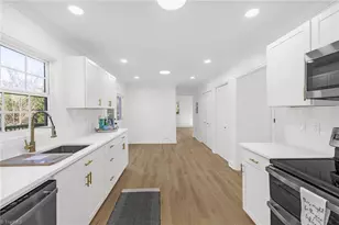 3603 Castleton Rd, Greensboro, NC 27406 - Photo 11