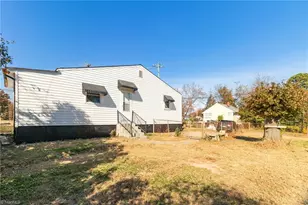 1514 Summit Ave, Greensboro, NC 27405 - Photo 27