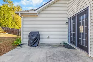 3521 Sunset Hollow Ct, High Point, NC 27265 - Photo 33