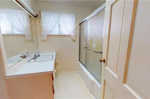 602 Main Street S, Dobson, NC 27017 - Photo 15