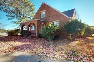 602 Main Street S, Dobson, NC 27017 - Photo 3