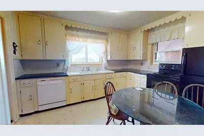 602 Main Street S, Dobson, NC 27017 - Photo 21