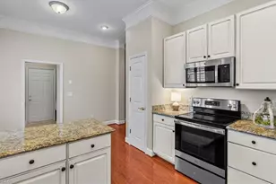 2412 Old Towne Dr, Greensboro, NC 27455 - Photo 7