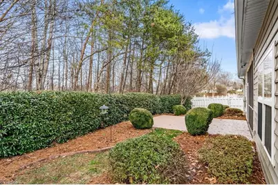 2412 Old Towne Drive, Greensboro, NC 27455 - Photo 23