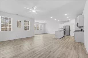 5909 Crossview Dr, Kernersville, NC 27284 - Photo 5