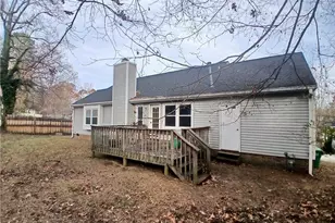 4034 Sherry Ct, Jamestown, NC 27282 - Photo 3