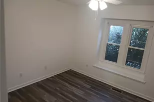 4034 Sherry Ct, Jamestown, NC 27282 - Photo 7