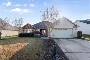 1534 Finwick Dr, Pfafftown, NC 27040 - Photo 3