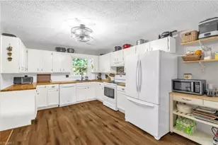 7341 Danay Dr, Kernersville, NC 27284 - Photo 11