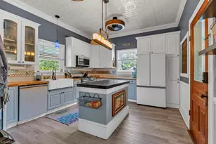 206 N Brook St, Wilkesboro, NC 28697 - Photo 5