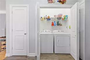 2021 Salisbury Square, Winston-Salem, NC 27127 - Photo 19