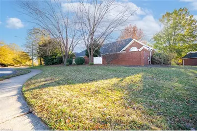 2021 Salisbury Square, Winston-Salem, NC 27127 - Photo 43