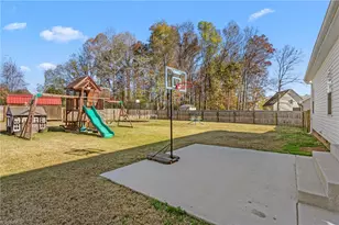 557 E Ridge Ave, Liberty, NC 27298 - Photo 29