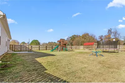 557 E Ridge Avenue, Liberty, NC 27298 - Photo 31