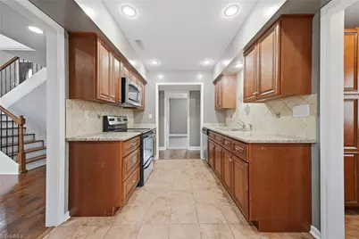 7177 Mantlewood Lane, Kernersville, NC 27284 - Photo 15