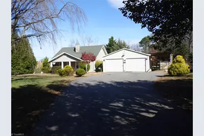 1211 Old Highway 21, State Road, NC 28676 - Photo 3