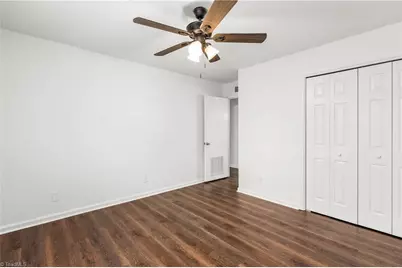 3824 Country Club Road #D, Winston-Salem, NC 27104 - Photo 11