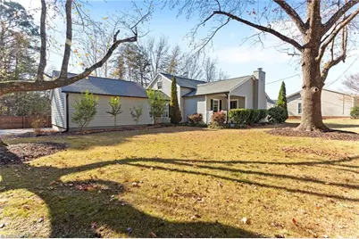 2712 Peachtree Street, Burlington, NC 27205 - Photo 1