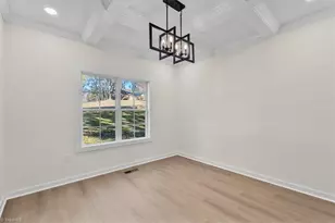 447 Lynnhaven Park Dr, Winston-Salem, NC 27107 - Photo 19