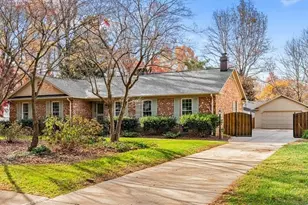 3011 Round Hill Rd, Greensboro, NC 27408 - Photo 3