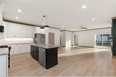 194 N Peace Haven Road, Winston-Salem, NC 27104 - Photo 11