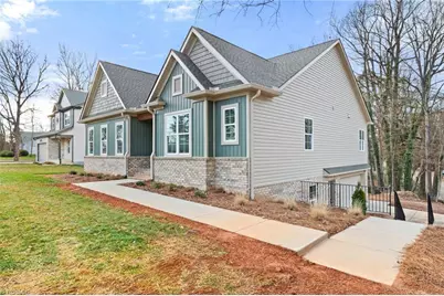 194 N Peace Haven Road, Winston-Salem, NC 27104 - Photo 3