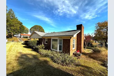 1103 Glynis Lane, Greensboro, NC 27406 - Photo 21