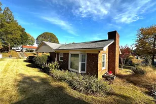 1103 Glynis Ln, Greensboro, NC 27406 - Photo 21