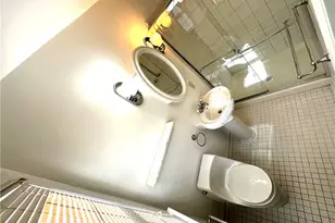 1103 Glynis Ln, Greensboro, NC 27406 - Photo 17