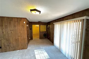 1103 Glynis Ln, Greensboro, NC 27406 - Photo 9