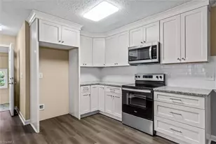 1413 Rankin Rd, Greensboro, NC 27405 - Photo 15